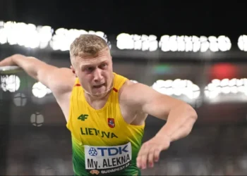 lançamento de disco, marca máxima no atletismo, melhor desempenho