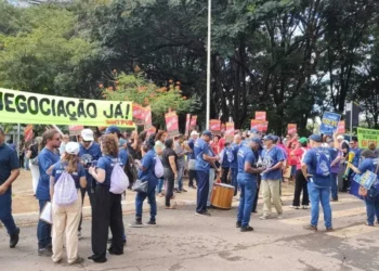 greves, greves pública, greves no setor, paralisações de trabalho, greves públicas;