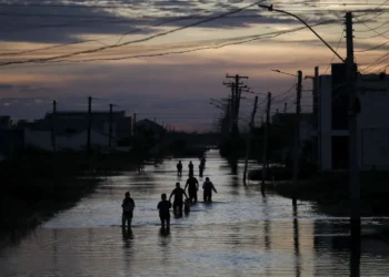 precipitação, pluviagem;