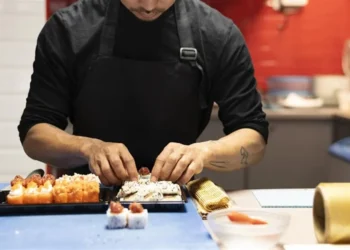 estabelecimento de alimentação, local de refeições, ponto de comida;